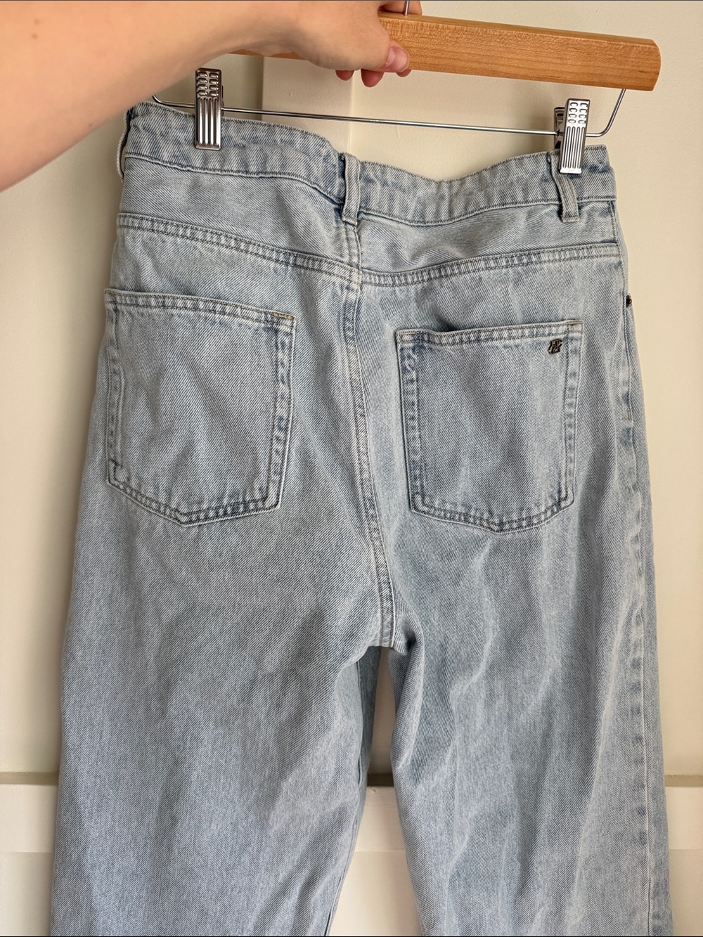 DISSH Light Wash High-Rise Straight Jeans - Picture 4 of 7